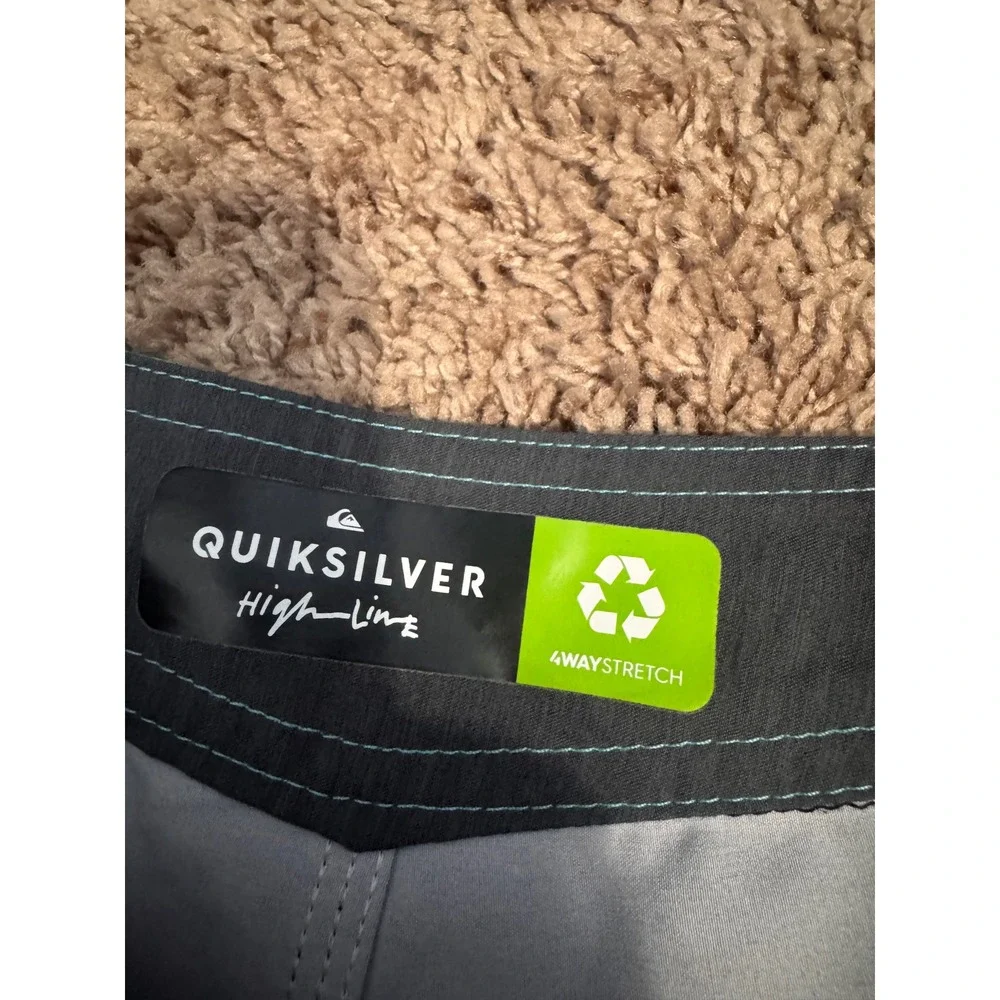 Quiksilver Highline Board Shorts Men's Size 28 4 Way Stretch Surf Swim Blue